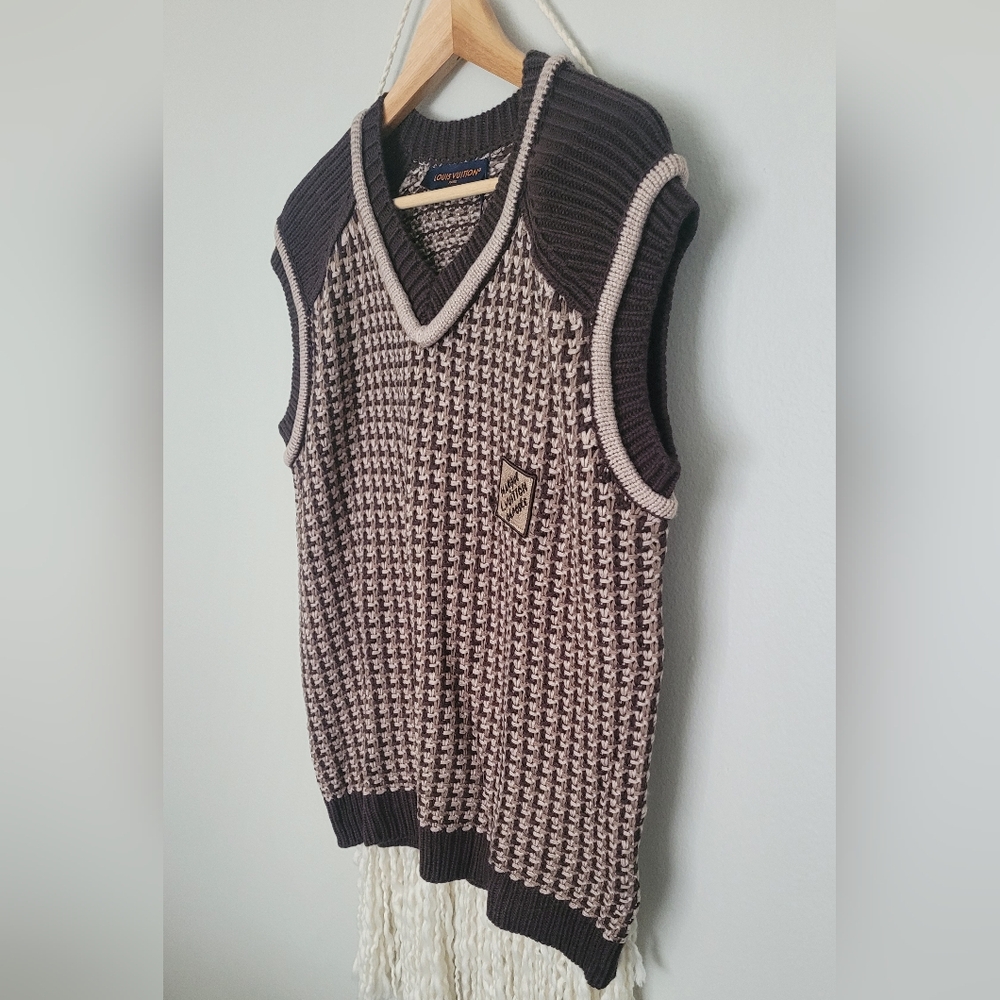 LouisVuitton Knitted Vest 👕